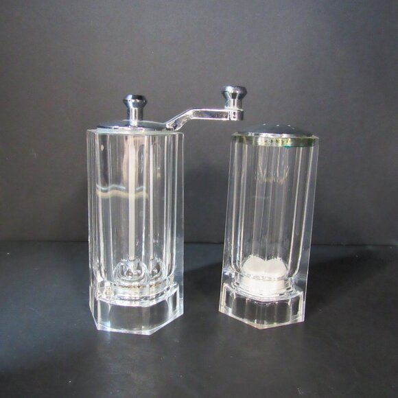 Vintage Clear Acrylic Lucite Mr. Dudley Hexagon Salt and Pepper Mill Set - Picture 7 of 7